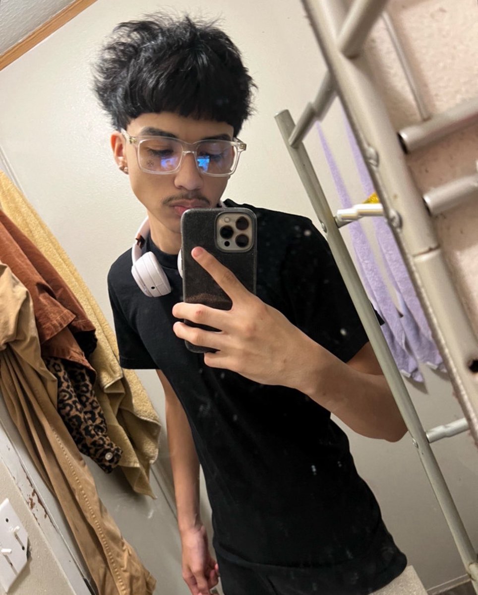latinodll's tweet photo. who want sum? 👀 #latino #teen #bi #nsfw #fyp #gay #rt https://t.co/DrRWypUd4D