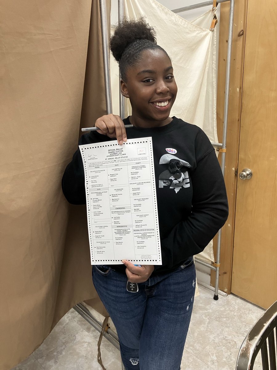 ShereeWokeAF's tweet photo. I am soooo Proud of my baby!!! She’s 19 years old and this was her first time voting. 

DEMOCRAT all UP and DOWN her ballot baby!!! 

Great job Cakes 🔥💙🔥 https://t.co/R973J2XZL6