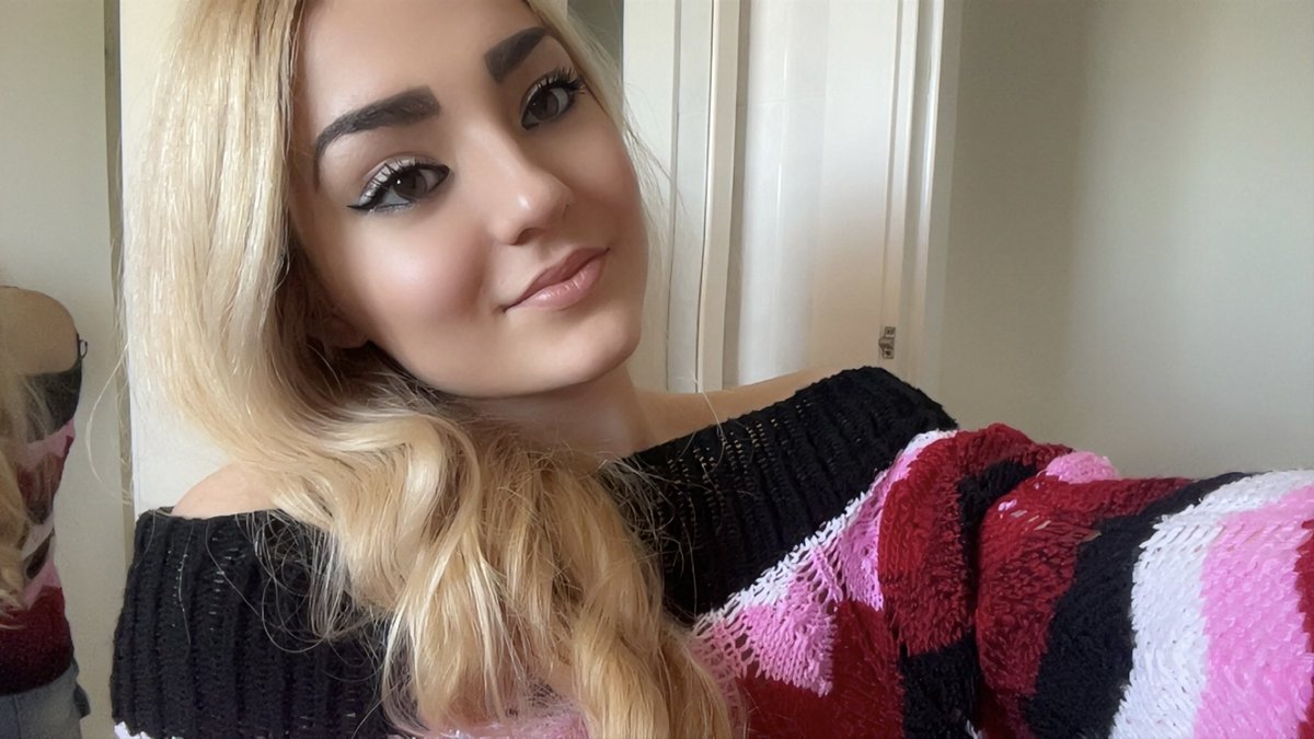 tittamendes's tweet photo. holi soy tita🤍

✮⋆˙ 19, she/her. 
✮⋆˙ libros: trilogía caraval, libros de Inma Rubiales, zodiac academy, fin de gira, química del amor
✮⋆˙ géneros: romance, fantasía, dark academia, romantasy, distopía
✮⋆˙ cr: fearless

quiero amiguitas!! 
#integracionbooktw #booktw https://t.co/Ox0FLOuONM
