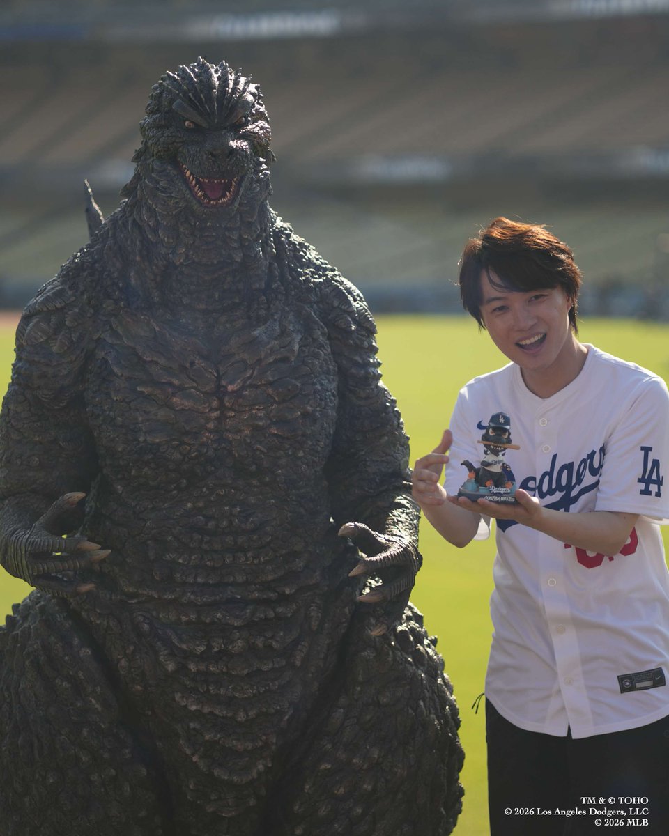 Godzilla_Toho's tweet photo. From the first pitch to the final inning, Godzilla Minus Zero Night delivered. 🔥

Godzilla Minus Zero is in theatres November 6. https://t.co/cjOj6AbCbR