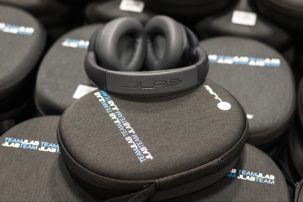 RabunFootball's tweet photo. Thank you to former Rabun County Wildcat QB and current starting QB for the University of Georgia, Gunner Stockton, for gifting each member of our football team with a brand new pair of JLAB head phones! 
Go Cats! https://t.co/X5map51k6y