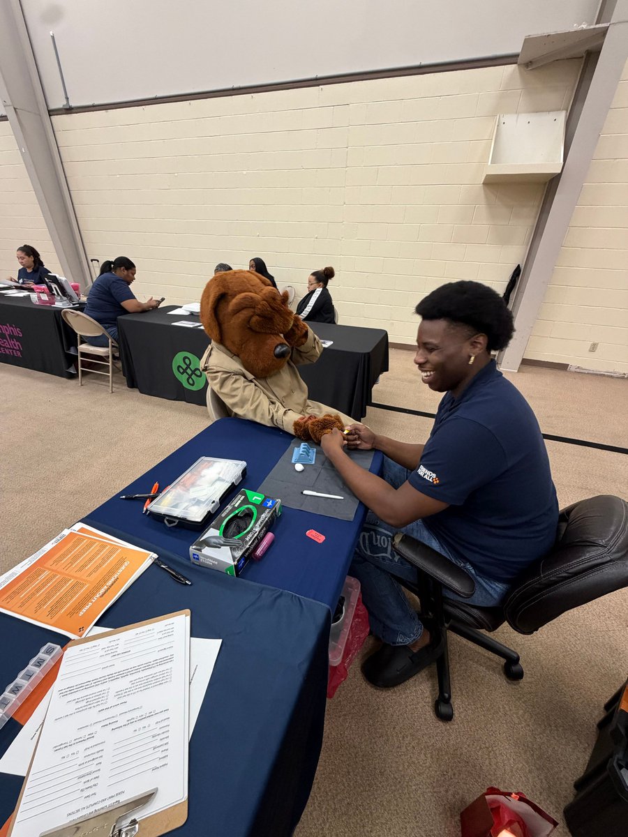 FriendsMemphis's tweet photo. Friends in high places? Check. Crime dog-approved? Check. Come be part of our winning team! ✨🐾 #Friendsforall #Outreach https://t.co/vtkBkhQSio