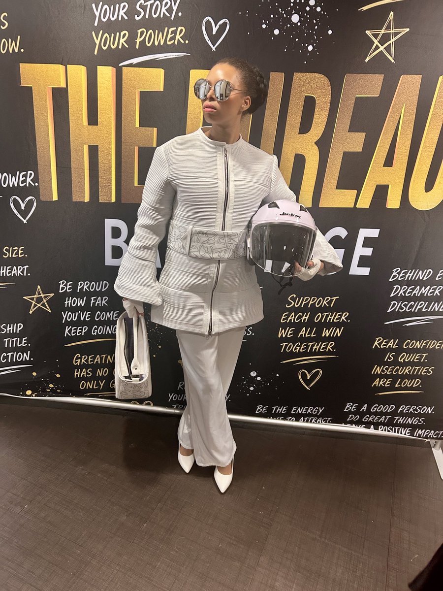 itsbrazyluca's tweet photo. A Little Look Behind The Scenes Before The Runway with @planet_pzmnyc @GothamHallNY @TheBureauFW 

#nyfw https://t.co/rhDKhlAJ7C