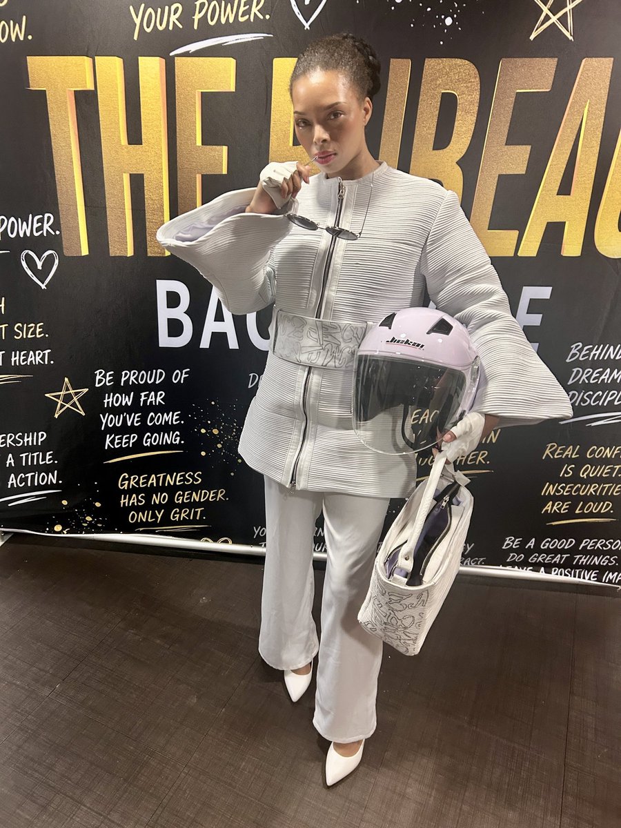 itsbrazyluca's tweet photo. A Little Look Behind The Scenes Before The Runway with @planet_pzmnyc @GothamHallNY @TheBureauFW 

#nyfw https://t.co/rhDKhlAJ7C