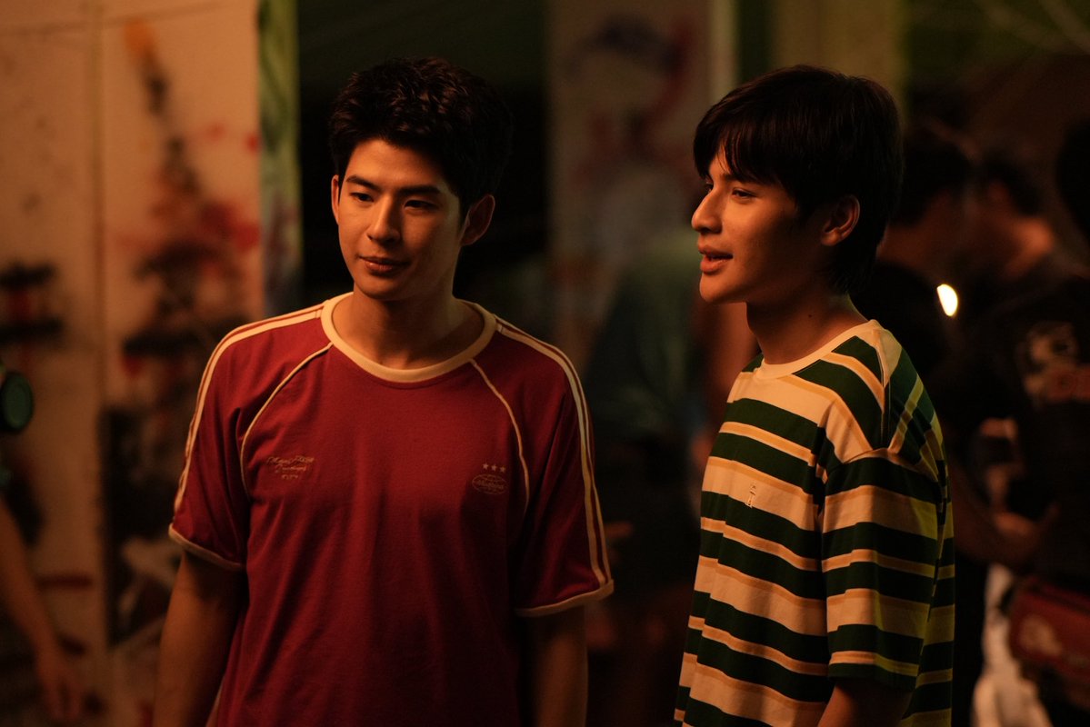 RoommateChaos's tweet photo. ผูกกันไว้~~🎶
[มาเล่นต่อเพลงกับป้าหน่อย]
#RoommateChaosQ6 🚪🛏️

Q6 l Roommate Chaos หอในหัวใจวุ่นรัก
#RoommateChaos
#GMMTV
@mmarkpkk @Tpkkrubs https://t.co/Axli8q12yL