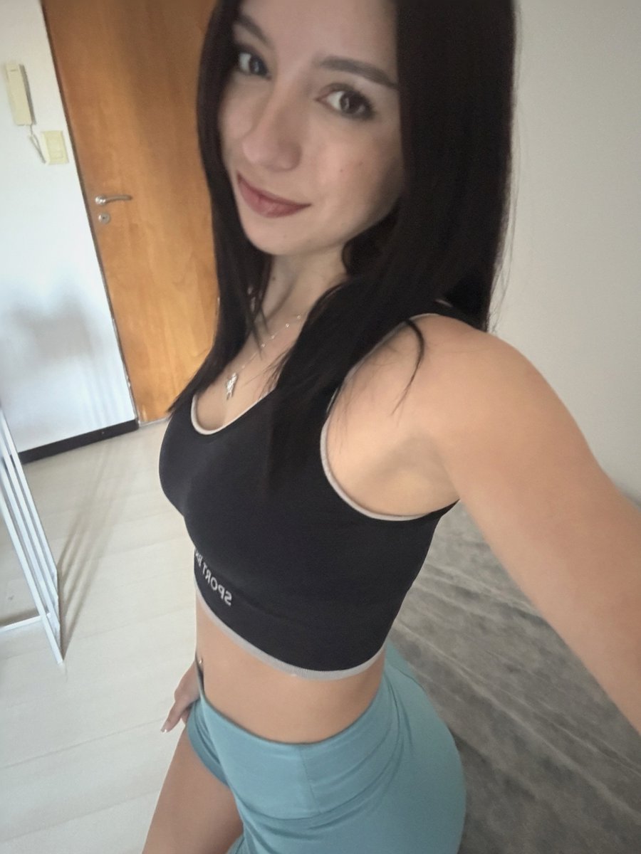 gemprincesss1's tweet photo. gallery gems 🎞️✨ https://t.co/nAkOhuboIh