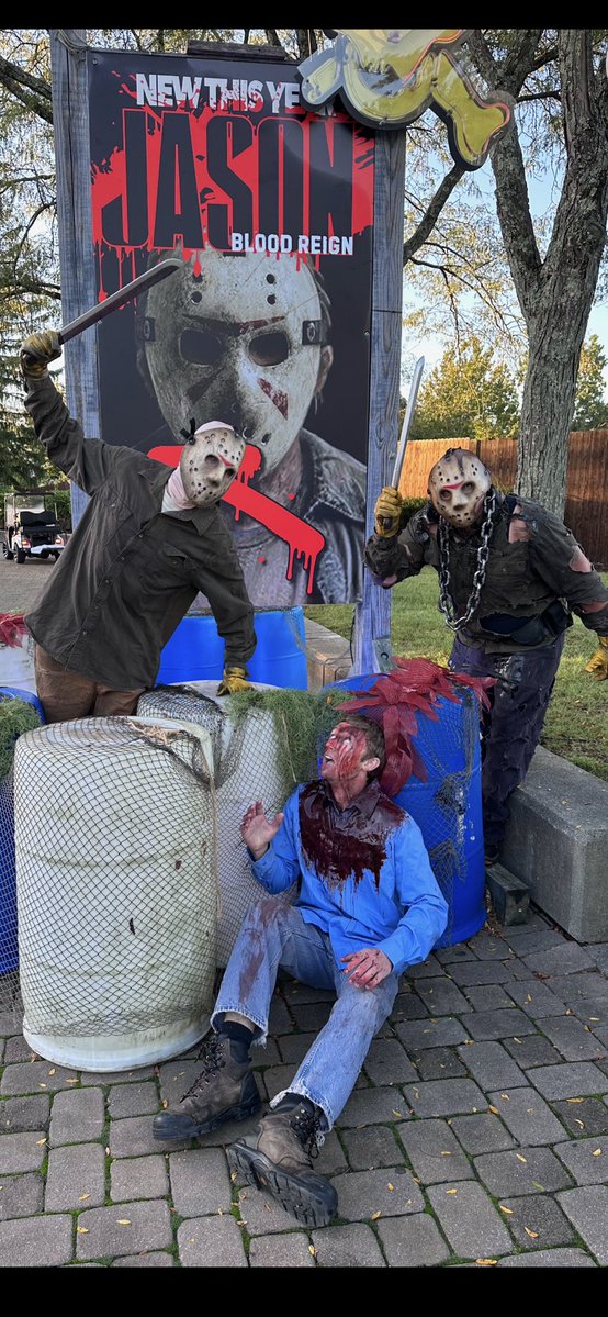 Bigg_Dubb's tweet photo. Halloween Haunt starts tonight at Kings Island https://t.co/S0FjeYwMDC