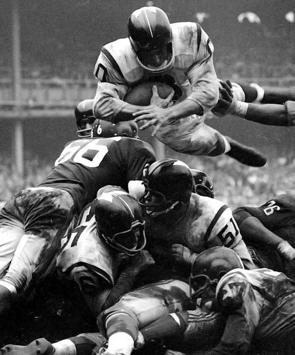 maxyourtest's tweet photo. “War, which is motivated by the desire for freedom, is a quintessential masculine pursuit. Most sports are ritualized war, but actual war itself resonates with the core of most men. Even movies about war—men being at their edge, giving it all they’ve got, up against death itself, motivated by a higher cause—evoke intense emotion in men. The capacity to face death for the sake of freedom, whether actually in war or ritually on the football field or chess board, is the ultimate masculine act, evoking men’s deepest emotions.”