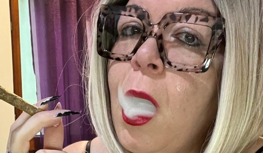 MiaCurvy43's tweet photo. "Mature, confident, and full of curves... Subscribe and see what a real milf can do for you. 🔥"​#BBWMilf #CurvyMilf #ThickAndSexy #MatureCurves #PlusSizeBeauty https://t.co/jbbSHLUWTl