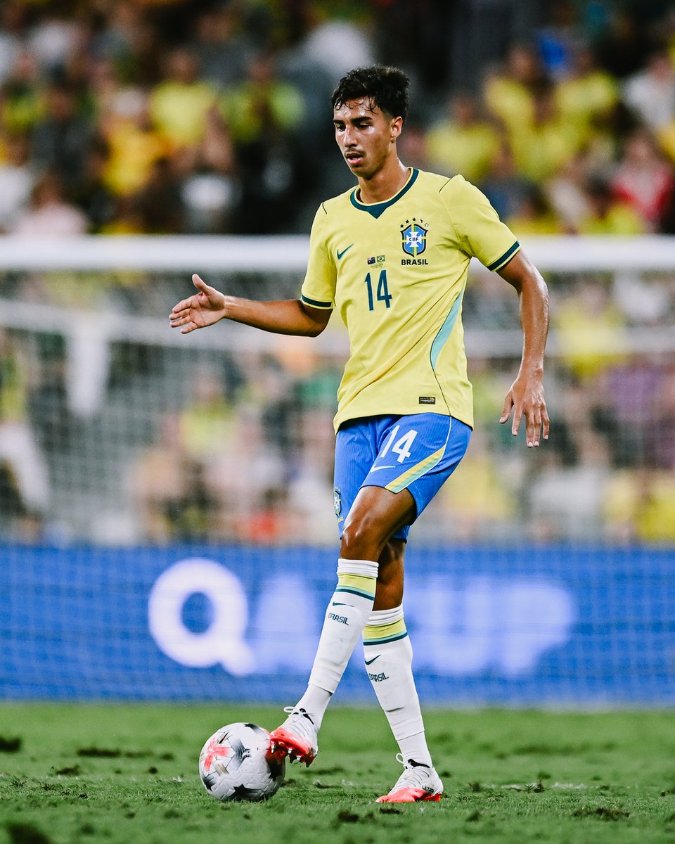 ManCity's tweet photo. Vitor Reis makes his senior international debut as fellow City stars feature across Europe and Africa! 🌍🩵

Read our full international round-up ⤵️

✍️ https://t.co/XIEqliBqKQ https://t.co/ck140shROr