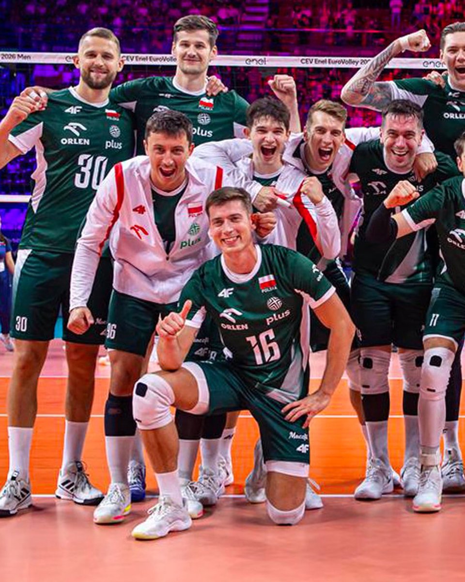 SIRVolleyPG's tweet photo. La Polonia di Kamil Semeniuk e la Francia di Mathis Henno sono in finale! 🇵🇱🆚🇫🇷

#BlockDevils #Euro2026 https://t.co/cH2E3pUPPm