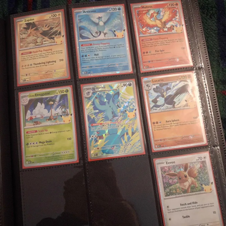 MollyoshiDalton's tweet photo. recent card pick ups !!!! https://t.co/nsCd441wkY