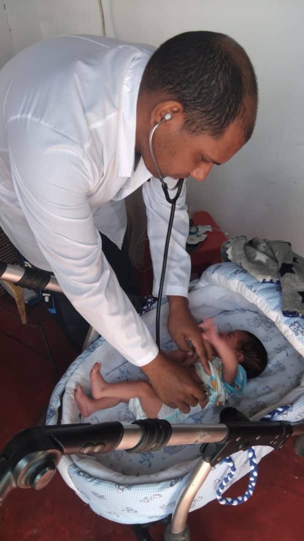 cubacooperaven's tweet photo. Desde el CDI Los Olivos en Lara, la salud rompe barreras y vence dificultades. 🩺🇻🇪🇨🇺 Nuestros profesionales continúan su labor diaria ratificando el compromiso absoluto con el bienestar y la vida del pueblo venezolano. ¡Amor y entrega sin límites! 

#CubaCoopera #CubaPorLaVida https://t.co/fwcXD9PP2X