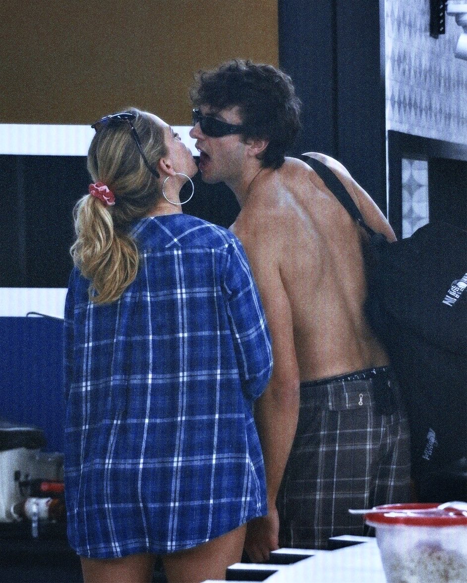 obrienvm24's tweet photo. just me spitting in the mouth of the guy I would never date, that is just my friend you know… the usual #bb28 https://t.co/eLmsw8KrO5