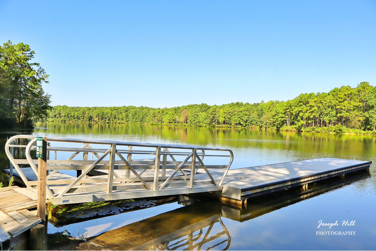 JosephHill3794's tweet photo. Southern Pines Reservoir Park🏞
Photo By: Joseph Hill🙂📸

#SouthernPinesReservoirPark #park #lake #bench #nature #daylight #beautiful #peaceful #naturephotography #SouthernPinesNC #VisitNC #September https://t.co/ER52KnDhcz