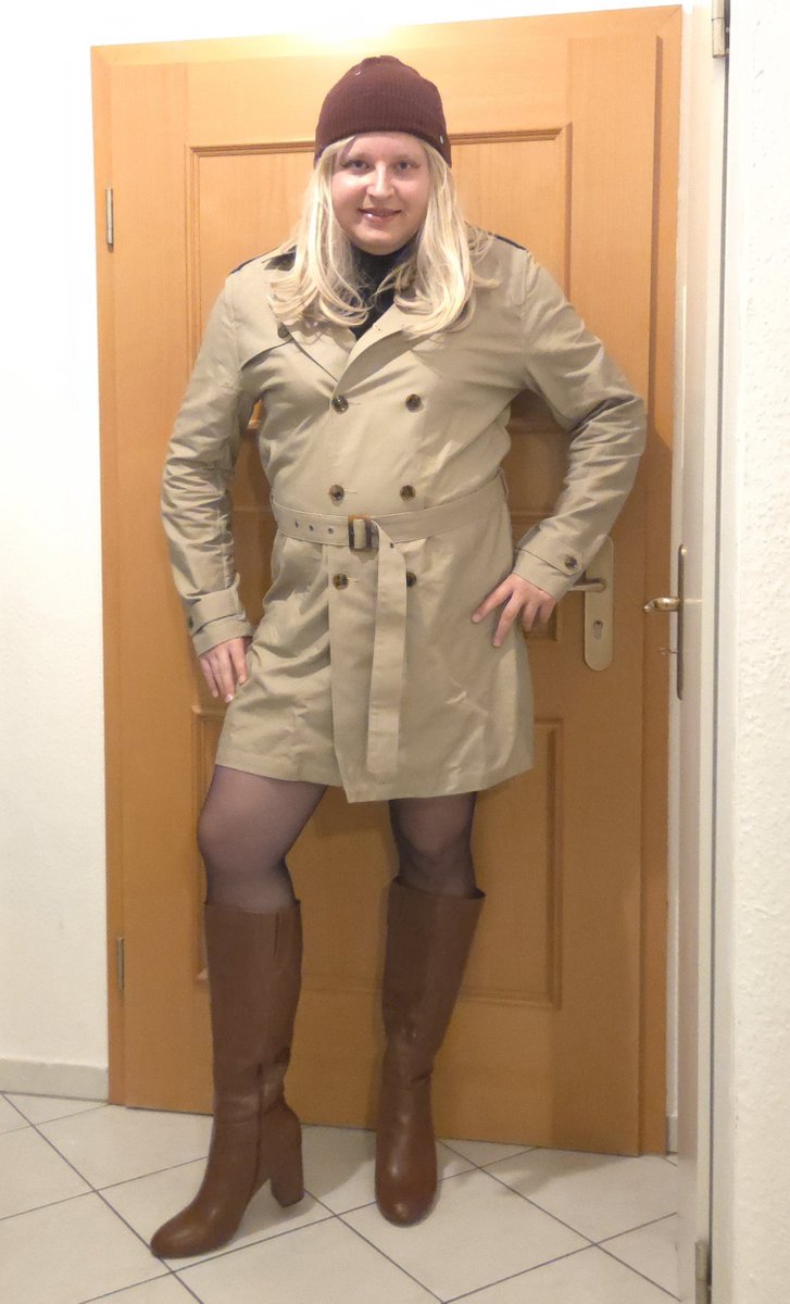 samcd5000's tweet photo. Went for a walk in this Outfit 😬 https://t.co/FMziHk0ljl