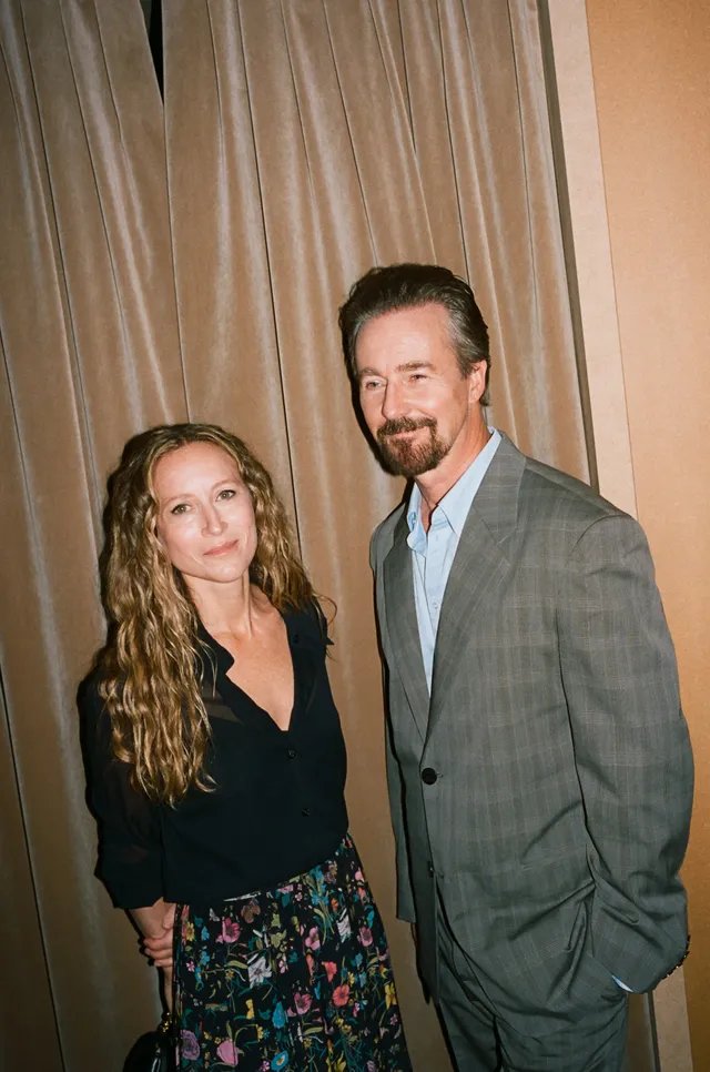 universe_melyna's tweet photo. Edward Norton, Shauna Robertson and Keke Palmer in #GucciSS27 @gucci https://t.co/CGOjUMkLHk