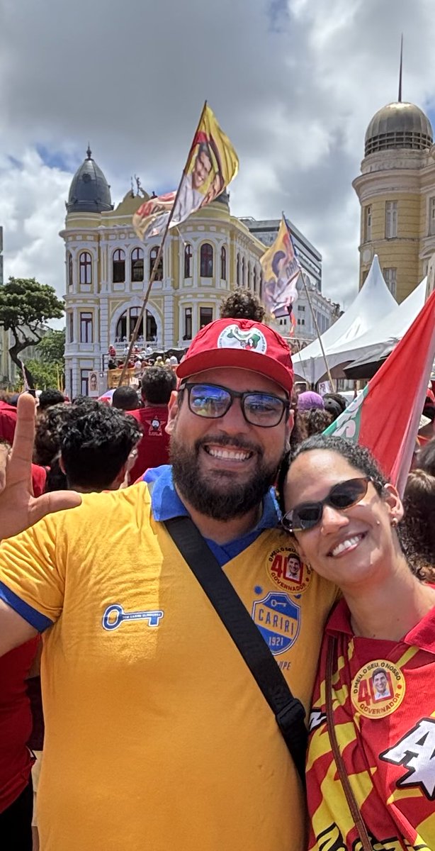 hugofulco's tweet photo. TEM QUE RESPEITAR ESSE CLONE DE LULA! https://t.co/qPnNQFwbBi