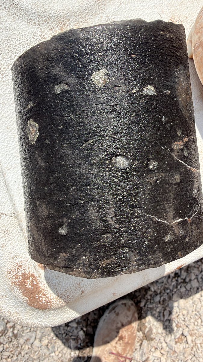BowringLabMIT's tweet photo. Coring reached its total depth this afternoon at 6523 ft. #DeepDust https://t.co/raU5M0tBC1