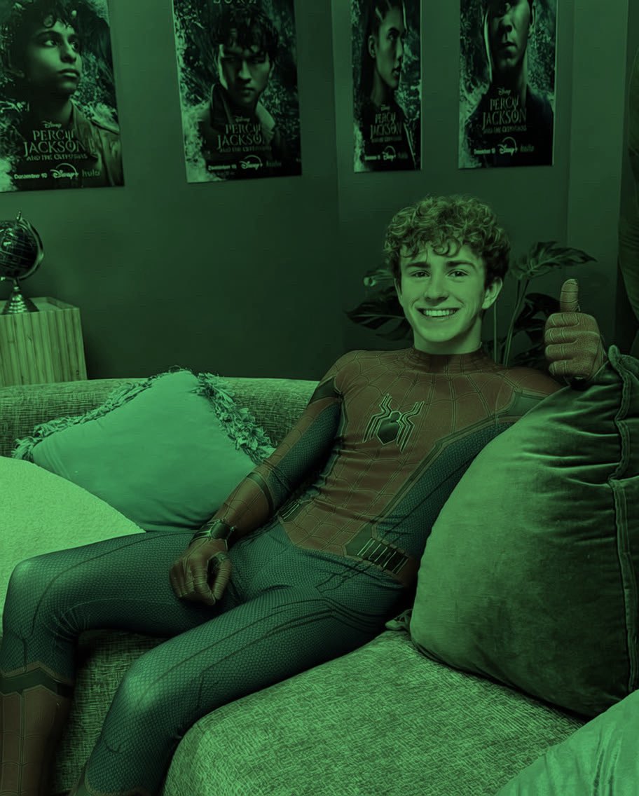 James_Pevensie's tweet photo. —— Aún falta para Halloween pero ya tengo mi disfraz. https://t.co/GoeXTnTqlB