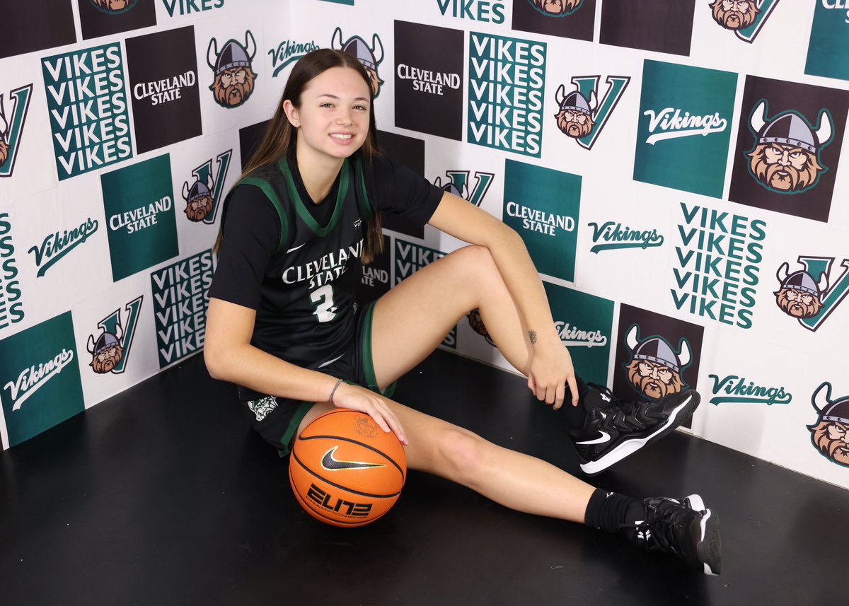 RyleighThrapp's tweet photo. Had such a great time on my unofficial visit to Cleveland State!
Huge thank you to @CoachBobDunn & the entire @CSU_WBasketball staff for the warm welcome & a fun day on campus! ๐๐ค๐
#OFFERED #GoVikes #ClassOf2028 #BigWalnut #IndyOneEybl https://t.co/YFol4TXZzE