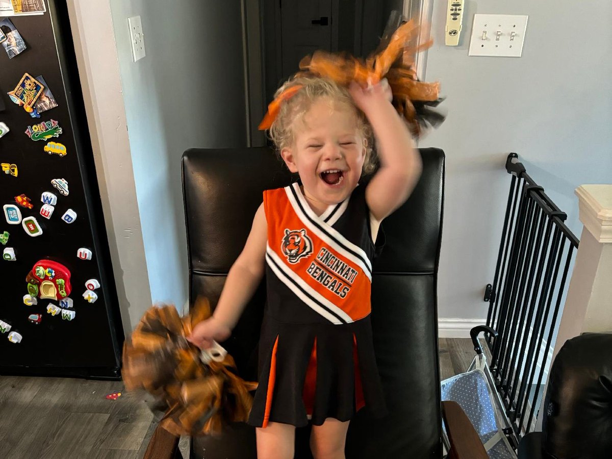 Local12's tweet photo. A 4-year-old girl recovering from her fourth open-heart surgery at Cincinnati Children's Hospital has one big wish: to receive a letter from Joe Burrow. https://t.co/UtKQwI4Yfu