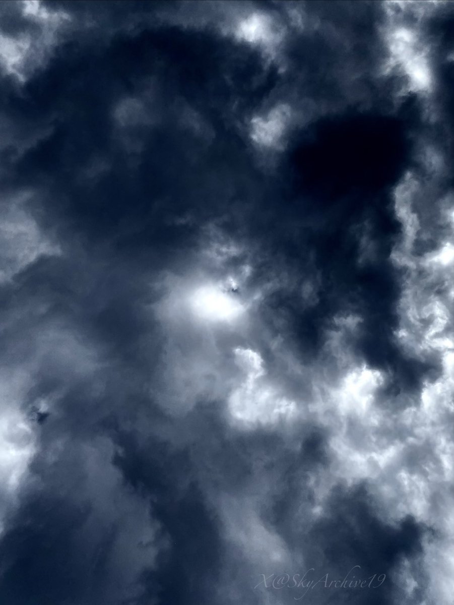 SkyArchive19's tweet photo. New 
First lines over the photo

📸
Before / After ✏️ https://t.co/JWcMsNdTW0