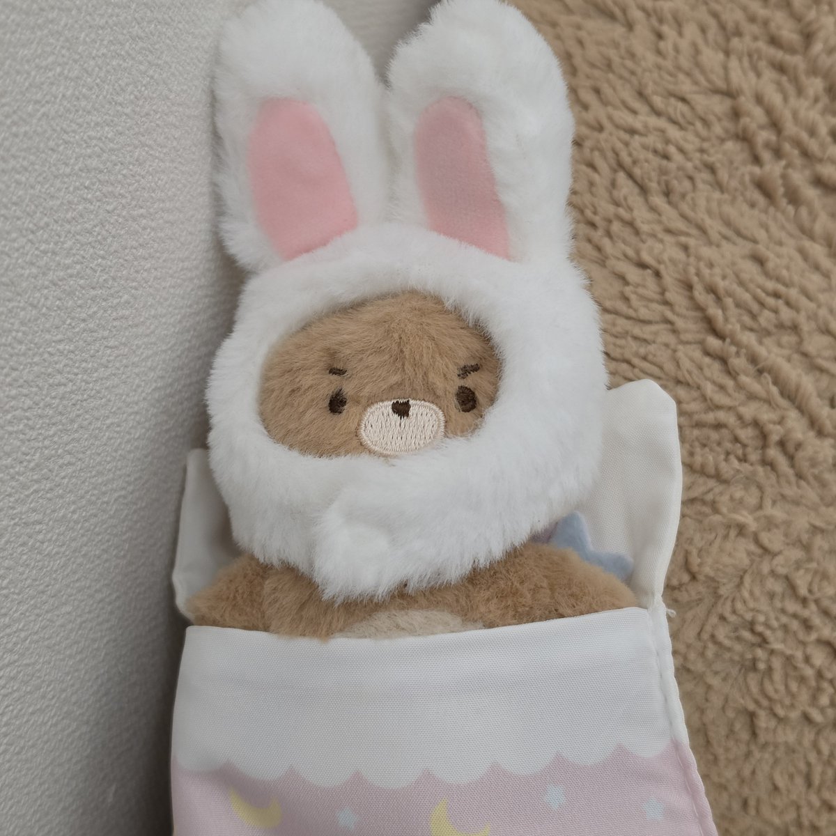 nim_fore's tweet photo. 잘잣어? https://t.co/aPAkwfFtk6