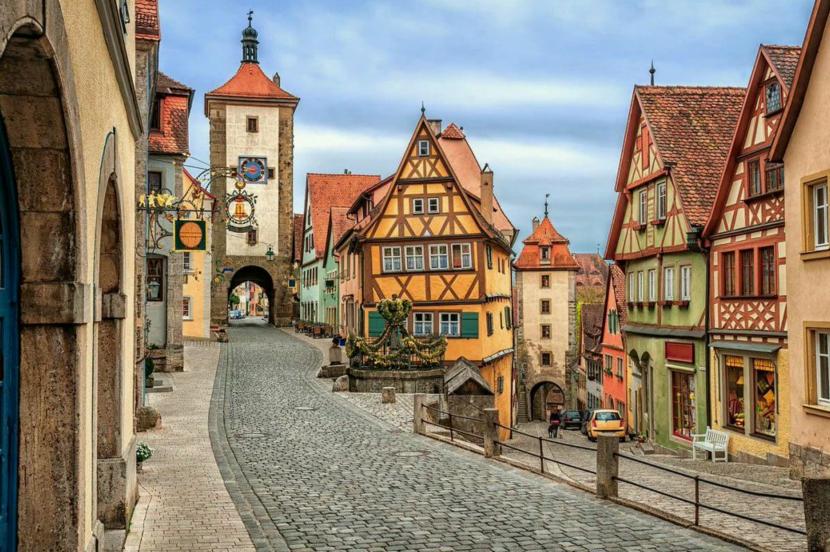 JenniferYocjln's tweet photo. Rothenburg - Germany
#BestPlace #miuxsnatchth https://t.co/DJkuo76fZa