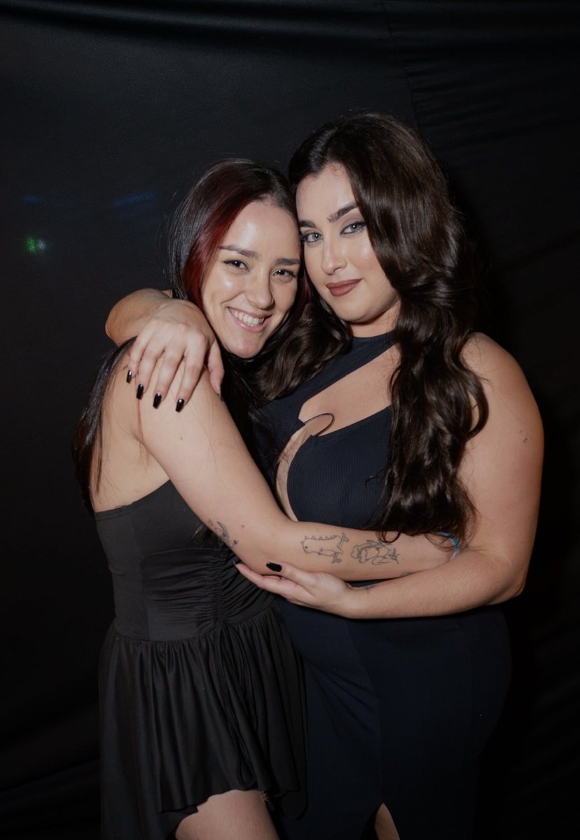 hey_natasha_'s tweet photo. Eu te amo, tanto! 🥹❤️ https://t.co/dcQTjdhzWc