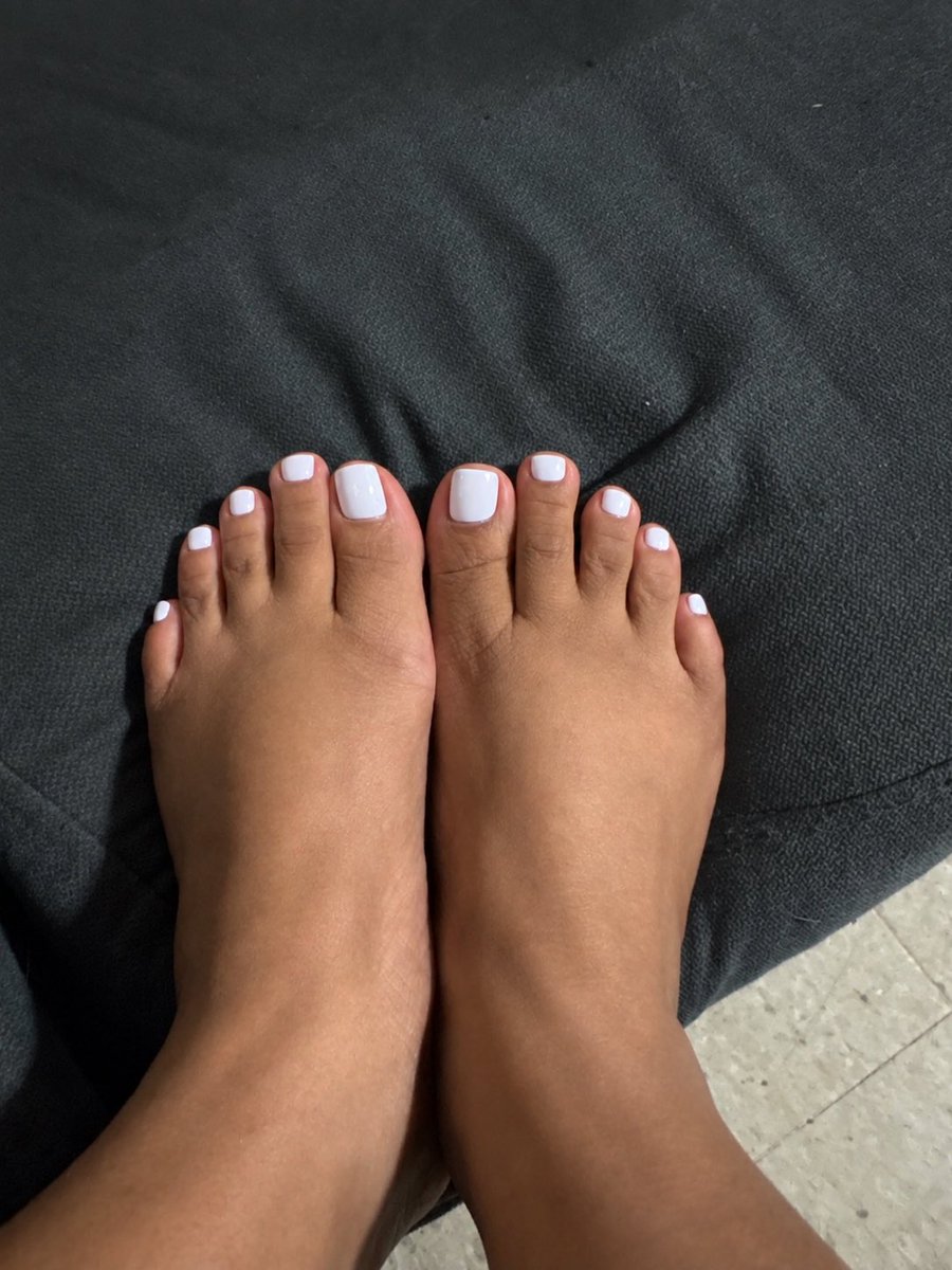tima77890's tweet photo. pearl_slides_2000 on only feet https://t.co/oyA8Ywbbq8