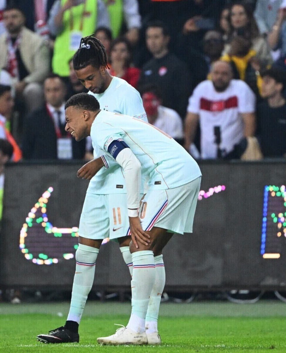 oliseX3's tweet photo. We won regardless. 

Olise x Mbappe ⚽️ 🇫🇷 https://t.co/ydytiNllgJ
