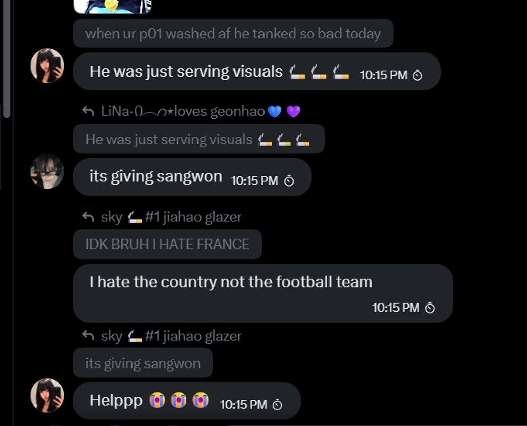 Ranllyz's tweet photo. In this screenshot, (@jiahaoglaze) is seen replying to a comment that was made about a footballer saying he was a PO1 who tanked. She said that “it is giving SW”. If you claim to be OT8, then why do you make comments like this? https://t.co/z23DJbcIkz
