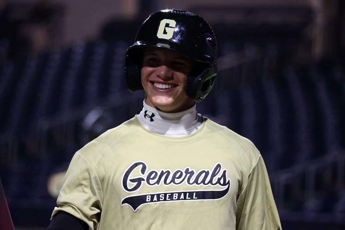PDGABASEBALL's tweet photo. Fall home opener✅

#GoGold | #PTBAW | #BurgTough https://t.co/GOCoXeTwaO