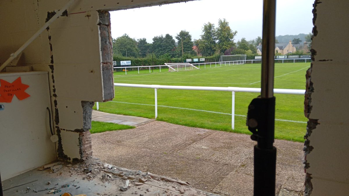 HaddAth's tweet photo. BACK HOME!

After aggregate return journeys of 382 miles since our last home game on 29 August we embark tomorrow on a series of four consecutive home games - excited to see a revamped piehut (pic a few weeks back shows front destroyed!) while pavilion's been fully revarnished 👌 https://t.co/3YMQO5zXV9