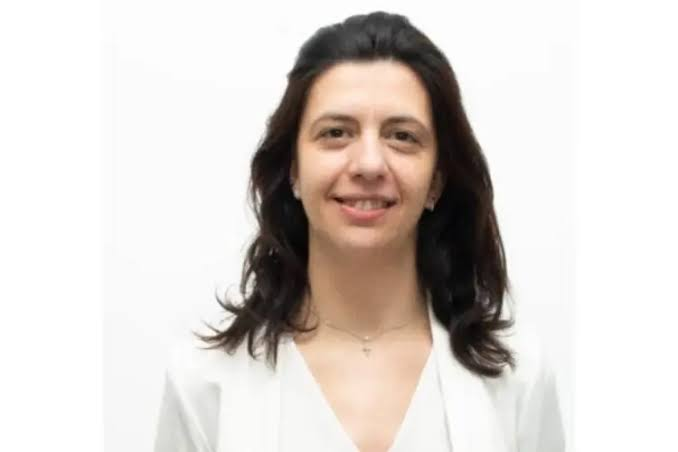 Chino24046451's tweet photo. Cecilia Goyeneche llevó a juicio Uribarri por robarse 8 palos verdes, la fiscal fue destituída por sus propios colegas.
Laura De Marinis liberó a 26 criminales menores de edad y están viendo si le hacen juicio político.

PODER JUDICIAL GARANTISTA KIRCHNERISTA. https://t.co/T6nohmfBUa
