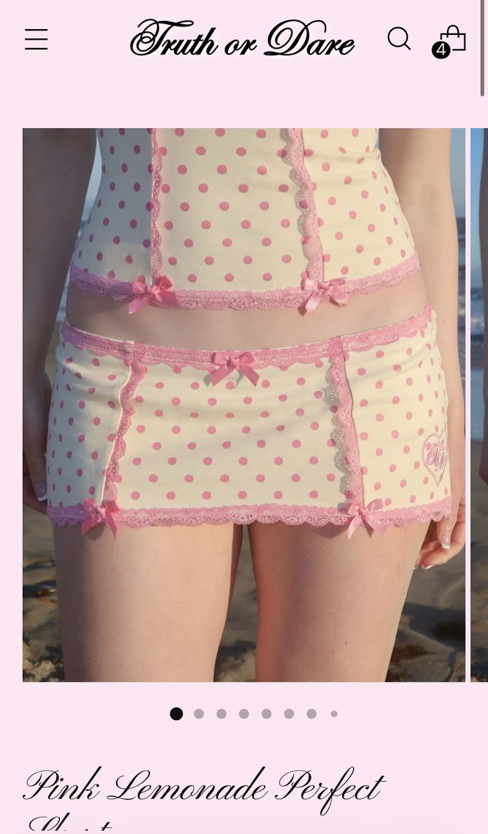 lattepr1ncess's tweet photo. bought these today 🎀 🍭 https://t.co/sa5PDnTGvI