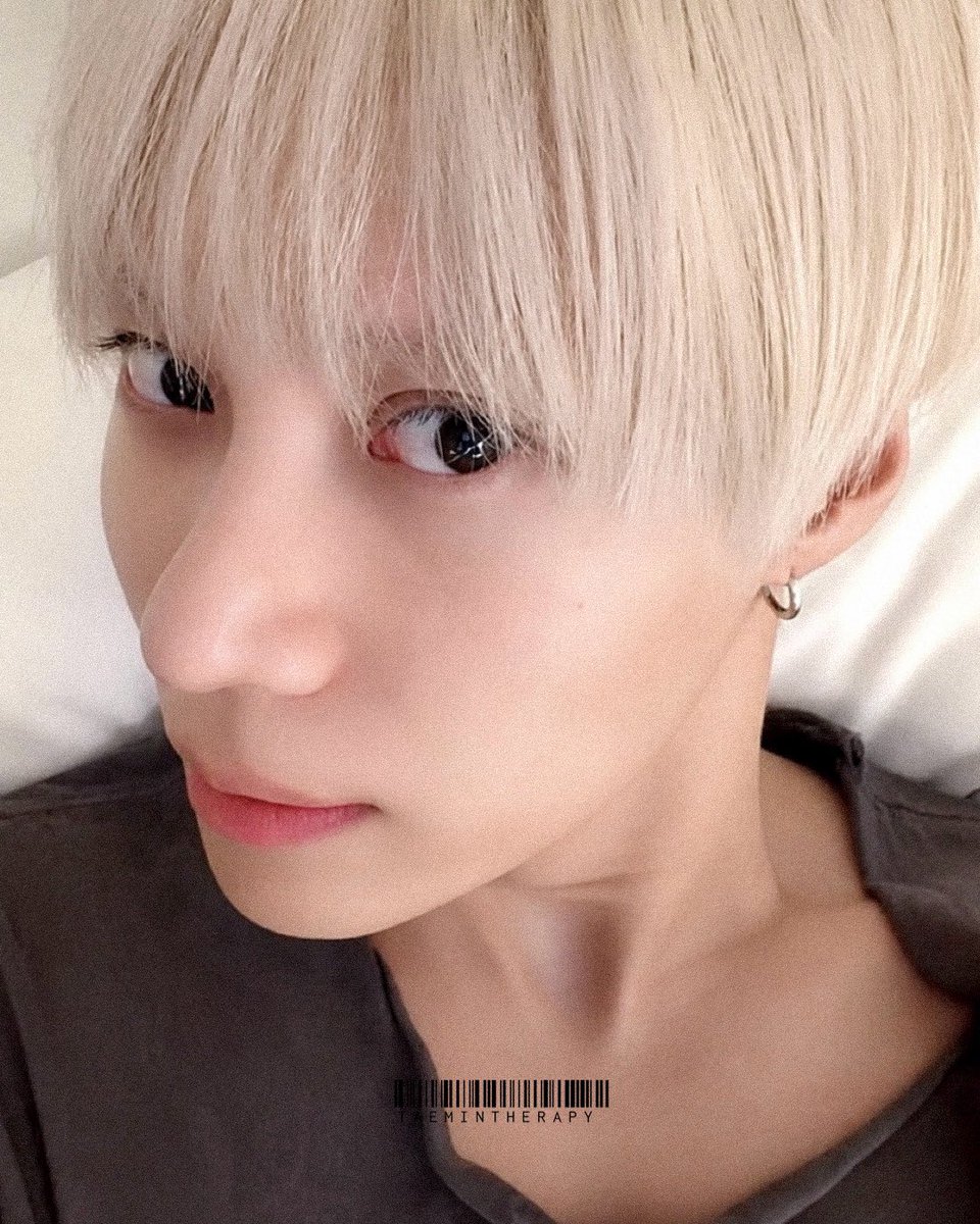 TaeminTherapy's tweet photo. TAEMIN Fromm Live ~ 09.21.26 ~
#TAEMIN #태민 #テミン #taeminfrommlive #taemates https://t.co/SltJEhXcGx