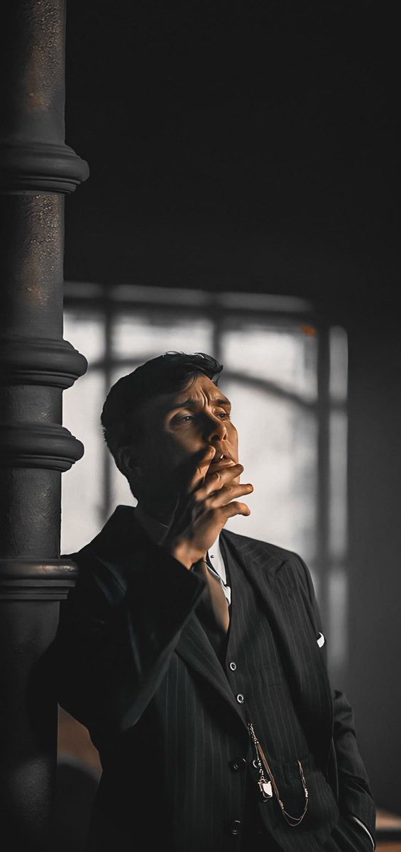 General_D__'s tweet photo. Wait, who had more aura. Daemon Targaryen or Tommy Shelby https://t.co/NgTm9Yns44 https://t.co/1TJWrhAN7p