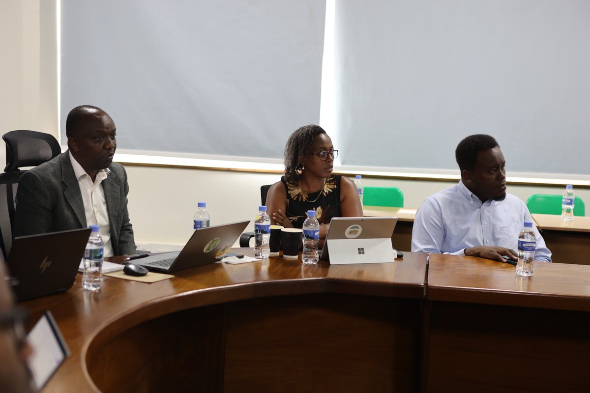 RBCRwanda's tweet photo. Today, RBC’s Health Science and Innovation Platform (SIP) looked at the malaria situation in #Rwanda, focusing on current trends, the recent malaria resurgence and its drivers, but also the ongoing national response to address the rise in malaria cases to protect gains.
Discussions showed that several factors contributing to malaria resurgence include mosquitoes becoming resistant to some insecticides, more mosquito breeding sites, changes in mosquito biting behavior, emerging anti-malaria drug resistance, population movement, climate change, and budget constraints to sustain evidence-based interventions.

Noting that malaria burden in Rwanda is not equally distributed across districts, the ongoing response consists of data-guided and tailored interventions.
To achieve the national goal and protect gains, there is a need for regular local surveillance, stronger community engagement, and timely response.

Closing the forum, DG @CMuvunyi stressed: “Data alone is not enough. We must turn timely, quality evidence into action” to strengthen malaria prevention, treatment, and mosquito control.

#ZeroMalariaStartsWithMe