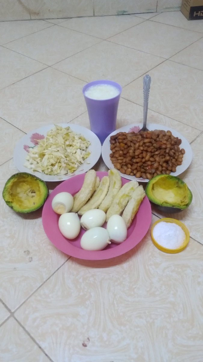 CounselAllanVic's tweet photo. After a long day and 4hrs in traffic jam.
Let me eat my supper and sleep.
Goodnight all. https://t.co/cG9XtxUH6q