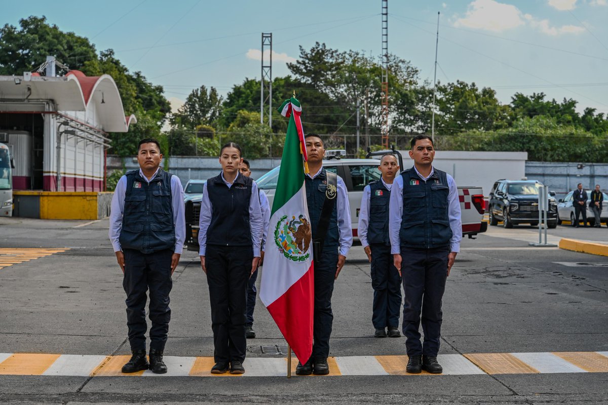 AduanasMx's tweet photo. De sus orígenes ferroviarios a una operación que integra infraestructura, tecnología y nuevos procesos. 🚂 🛃

La Aduana de México cumple 70 años evolucionando junto a las necesidades logísticas del país.

Consulta el comunicado completo en: https://t.co/4N7BB5T4m5 #ANAM #Pantaco https://t.co/cdEgVoQC6k