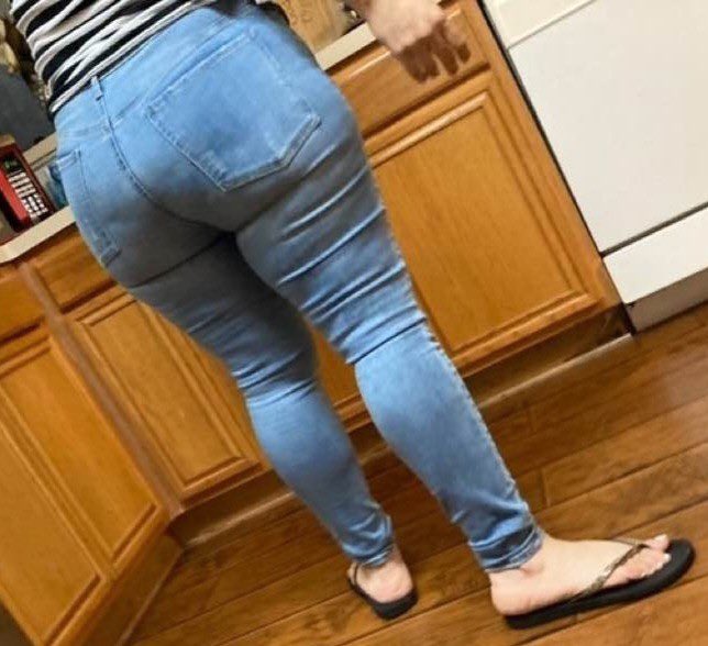 irlmilfs's tweet photo. More of Lizeth #lizeth #mom #ass #creepshot #nutty https://t.co/UWOLphPpaP