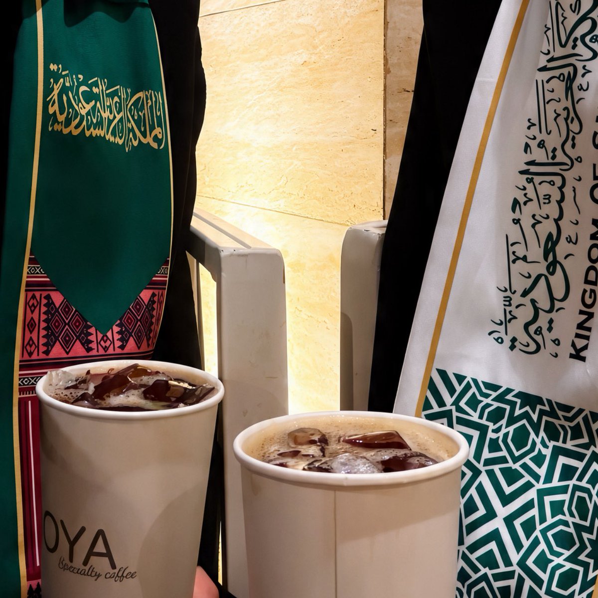 4_aiill's tweet photo. " قهوة ممزوجة بِـ حُب أعظم دولة " 
                   « 🇸🇦🌴🤍 » https://t.co/bsDQB4wzLt