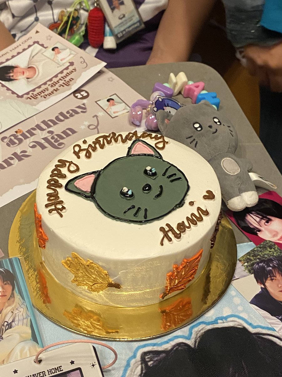 swoonmae's tweet photo. happy birthday hani! 🎂
i hope you enjoyed your day as much as we enjoyed celebrating you. thank you for bringing us, fans, together 🖤🖤

HAPPY HANMAZING BIRTHDAY
#AChapterCalledParkHan
#대박한생일

@AHOF_official https://t.co/B7aKWWOVic