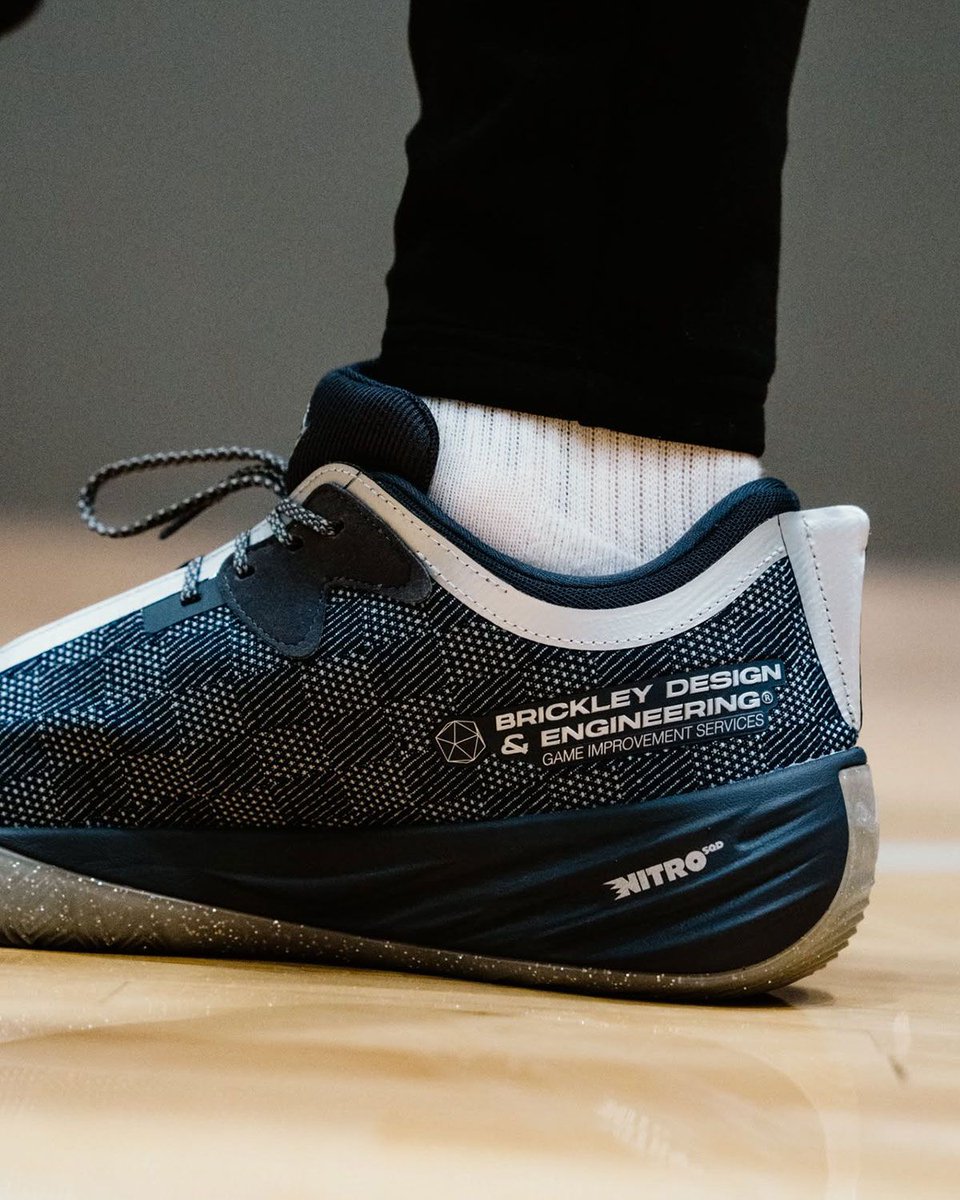 SneakerNews's tweet photo. Chris Brickley has unveiled his PUMA All-Pro Nitro 2 "Race 2 Evolve" 🏁 🏎️

Dropping in November 🗓️ 

Our full breakdown >> https://t.co/eQeYo5ENJs https://t.co/NFUFPqOSCC
