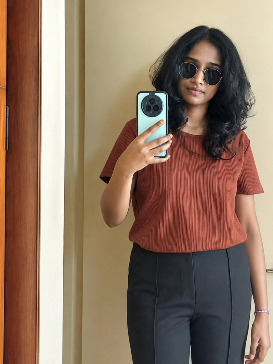 DestinyOedpia's tweet photo. My bro @jayachandra_141 said I look like Michael Jackson in the first pic. Brown girl, mirror selfie, feeling happy and showing off. https://t.co/XG95GedJD5