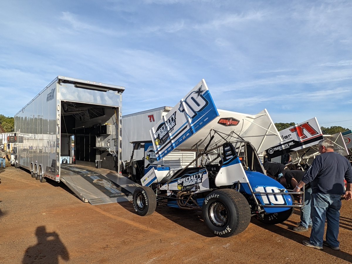 mikevleone's tweet photo. .@RyanSmithRacing is back in the Specialty Rigging #10x tonight @WilliamsGrove https://t.co/ByIRQ0TkAN