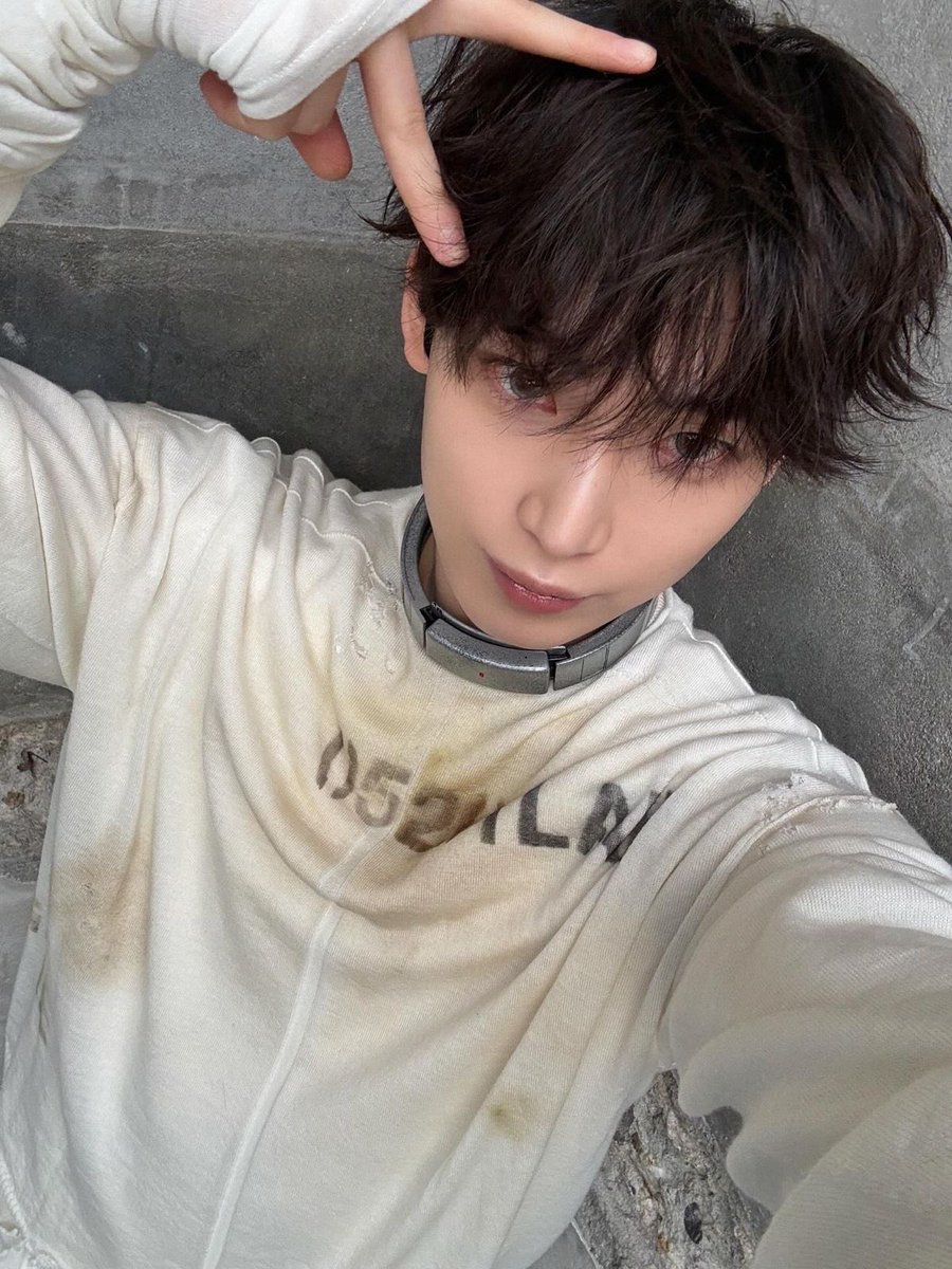 simjayen's tweet photo. day 4

looking for #evergene #moots !!

~ she / her 21
~ ults: enhypen, txt &amp; evan
~ not new to #stantwt or #kpoptwt 

⟳/♡ to be moots !

#moothunt #entwt #promotwt 
#enville #moatwt https://t.co/FKAooklWG0