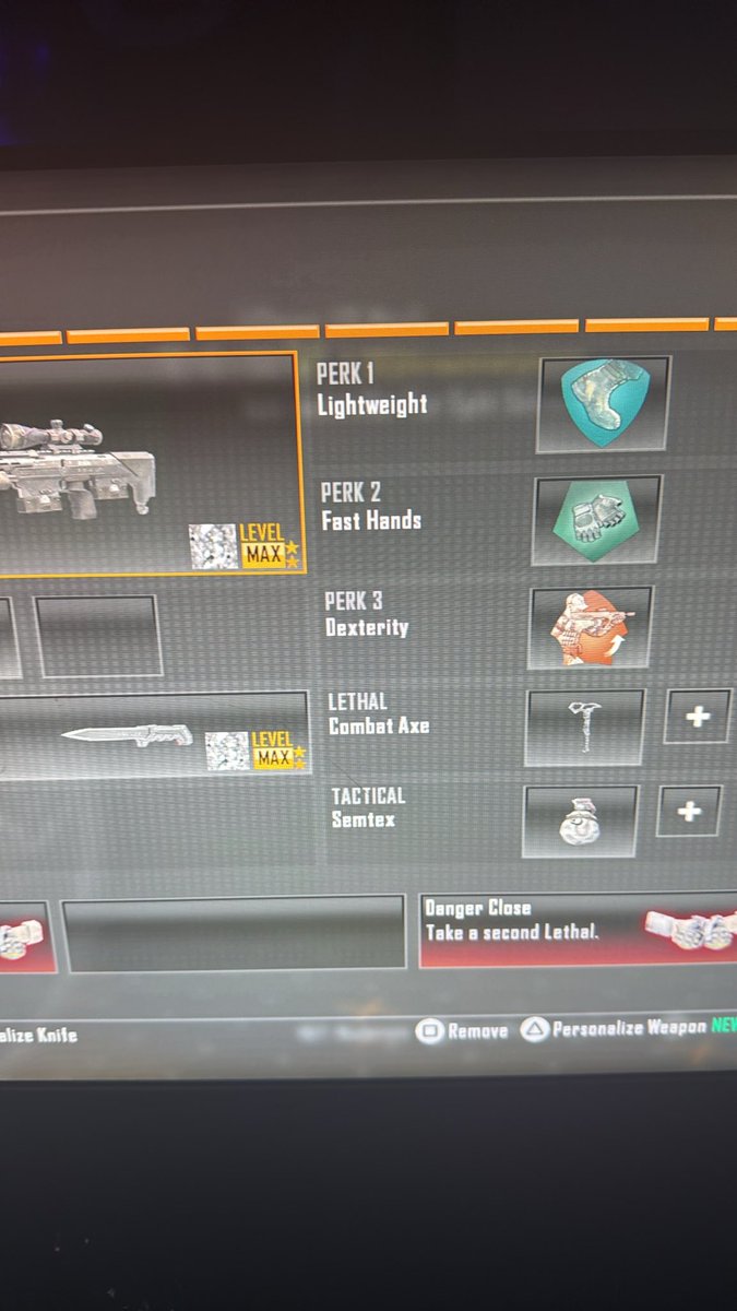 shootoutther00f's tweet photo. $10 Semtex tactical hmu https://t.co/xrMnr3x0L0